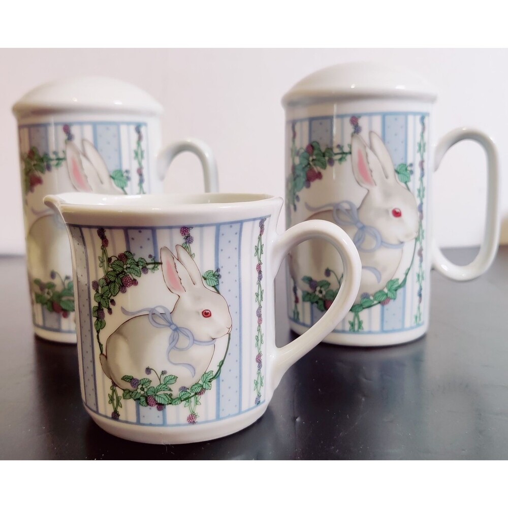 1986 Fabrizio George Good Bunny Ceramic Salt & Pepper Shaker w/Creamer Set Japan